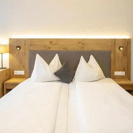 Ferienhotel Gasthof zur Post Untertauern Exterior foto